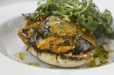 Grilled cheesy mushrooms with Red Leicester Cheese Recipe