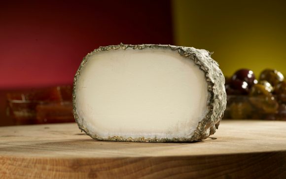 Monte Enebro Spanish Goats Cheese