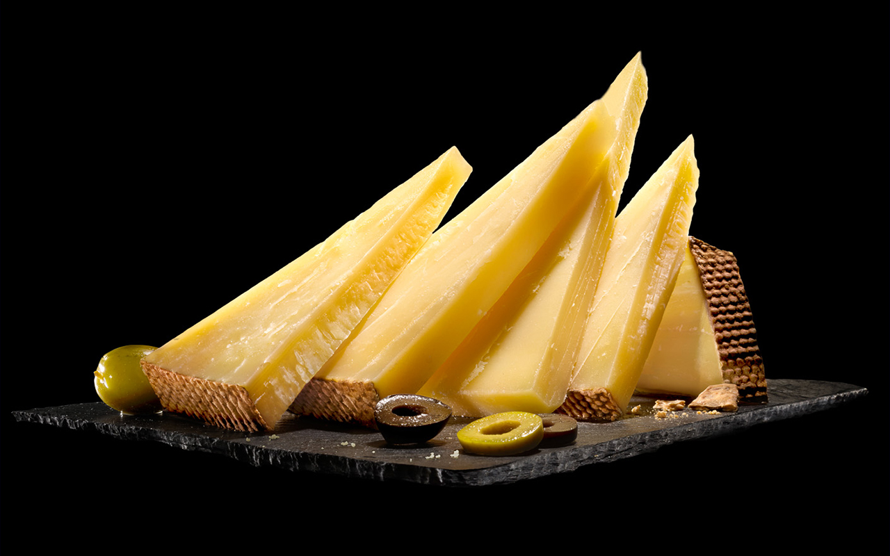 Buy Kaltbach Le Gruyere AOC Cheese at Pong Cheese