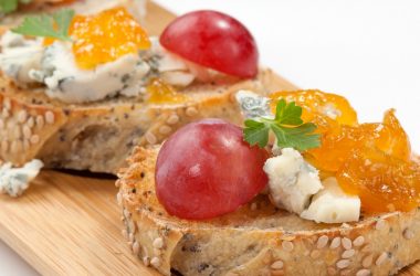 Blue Cheese and Apricot Jam Crostini