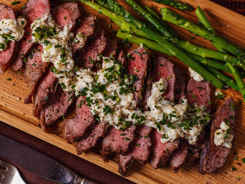 Steak with Blue Cheese Sauce Perl Las Blue Pong Cheese