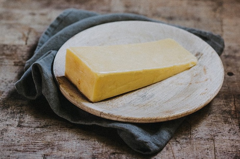 Quicke Clothbound Cheddar