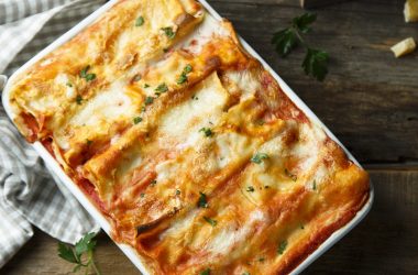 Traditional cheese lasagna