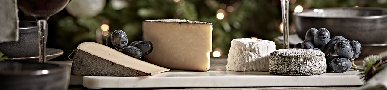 Buy Christmas Cheese Gifts Hampers Subscription at Pong Cheese