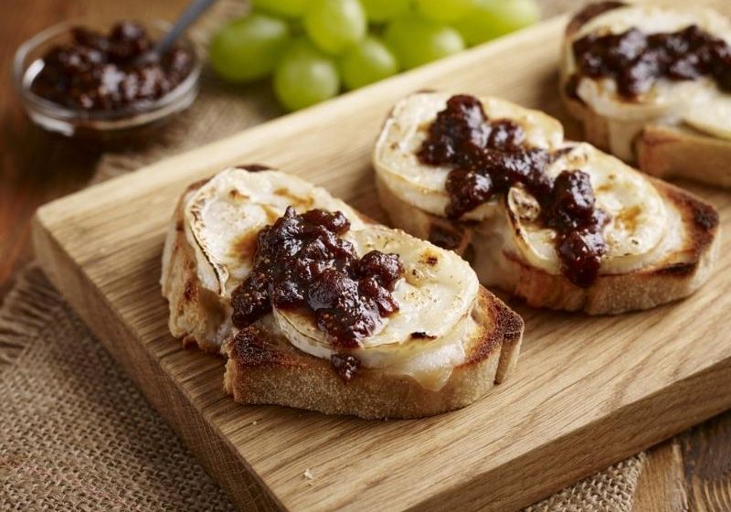 Goats’ Cheese Toasts