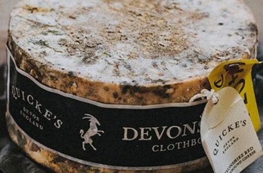 Quicke's Mature Cheddar Truckle