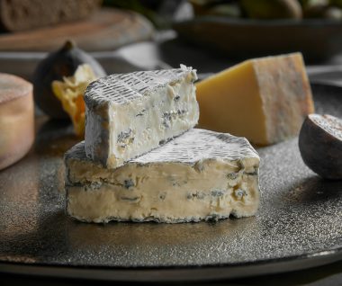 Isle of Wight Blue Cheese Stilton Gorgonzola Roquefort Blue Cheese
