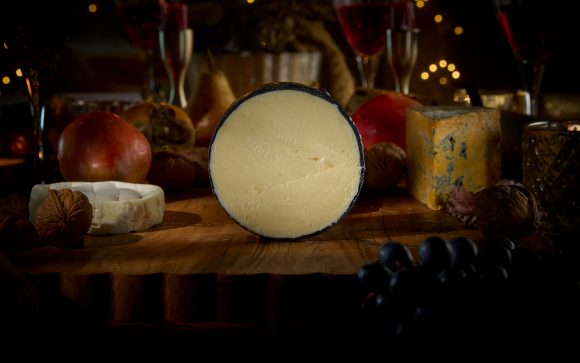 Pong Extraordinary Cheddar Cheese Christmas Cheese Gift Pong Cheese Christmas Cheeseboard Gift Ideas