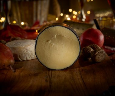 Pong Extraordinary Cheddar Cheese Christmas Cheese Gift Pong Cheese Christmas Cheeseboard Gift Ideas