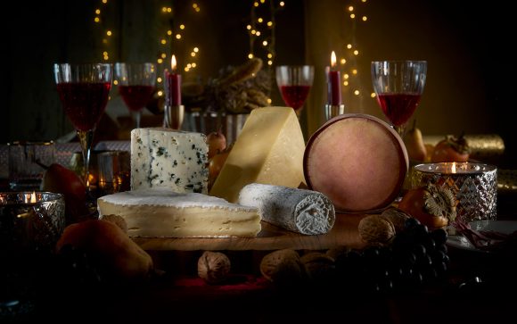 The Banquet Christmas Cheese Box Christmas Cheese Gift Pong Cheese Christmas Cheeseboard Gift Ideas