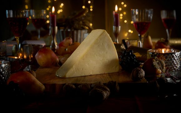 Wookey Hole Cave Aged Cheddar Christmas Cheese Gift Pong Cheese Christmas Cheeseboard Gift Ideas